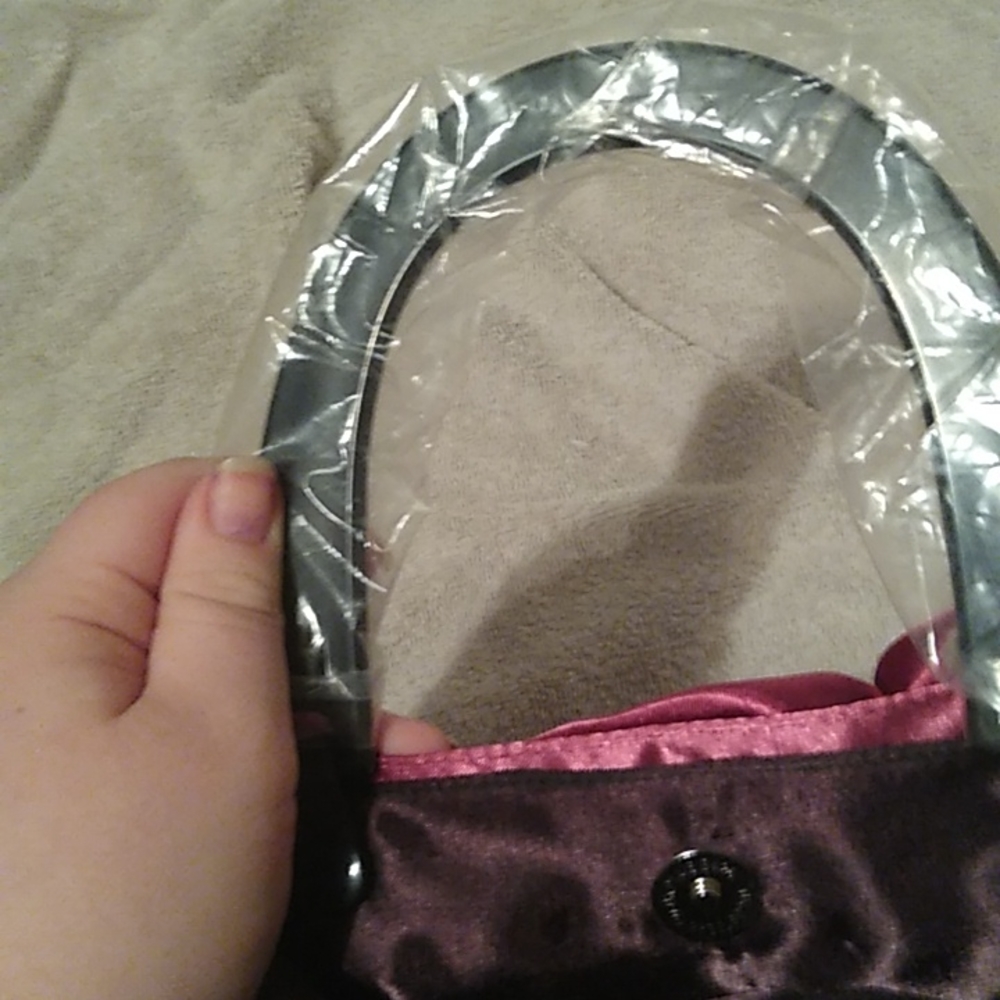 rose bag with black handles - Picture 3 of 3